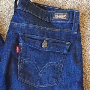 Levi's lift flare jeans size 6